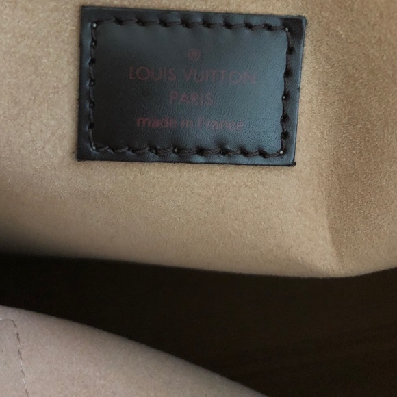 Louis Vuitton Kensington Tote - Picture 12 of 13